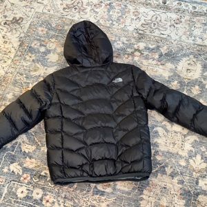 North face girls fitted puff black jacket size 14